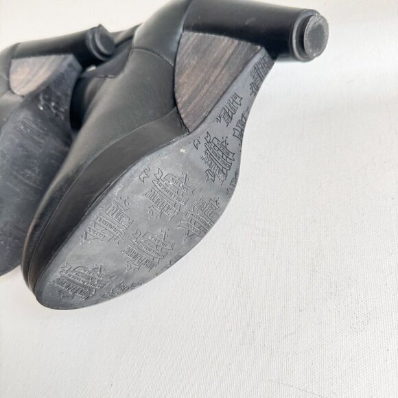 John Fluevog Paglia Black wedge Heels Leather Boots 8 - Picture 7 of 10